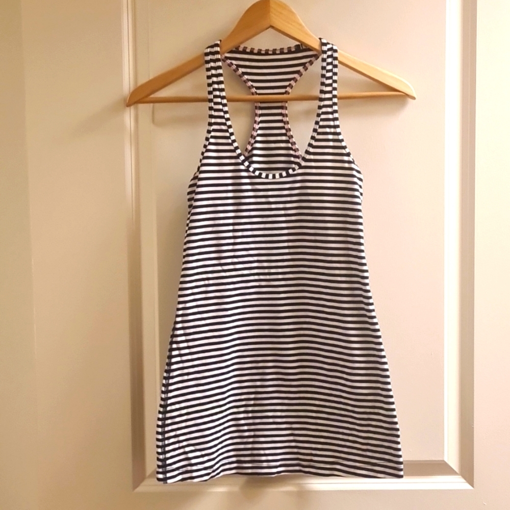 Lululemon cool racerback size 6